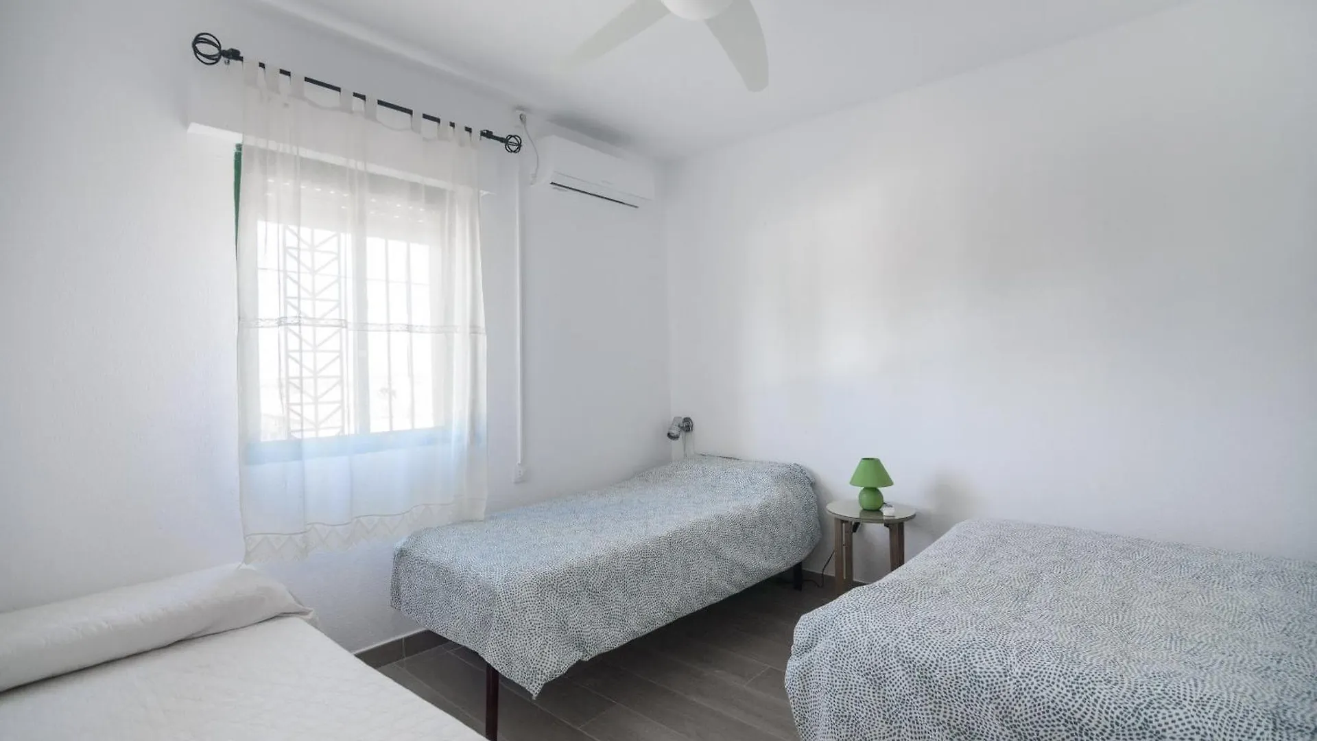 Villa Adosado con jardín y piscina en Chiclana Barrosa-Sancti Petri Novo Sancti Petri España