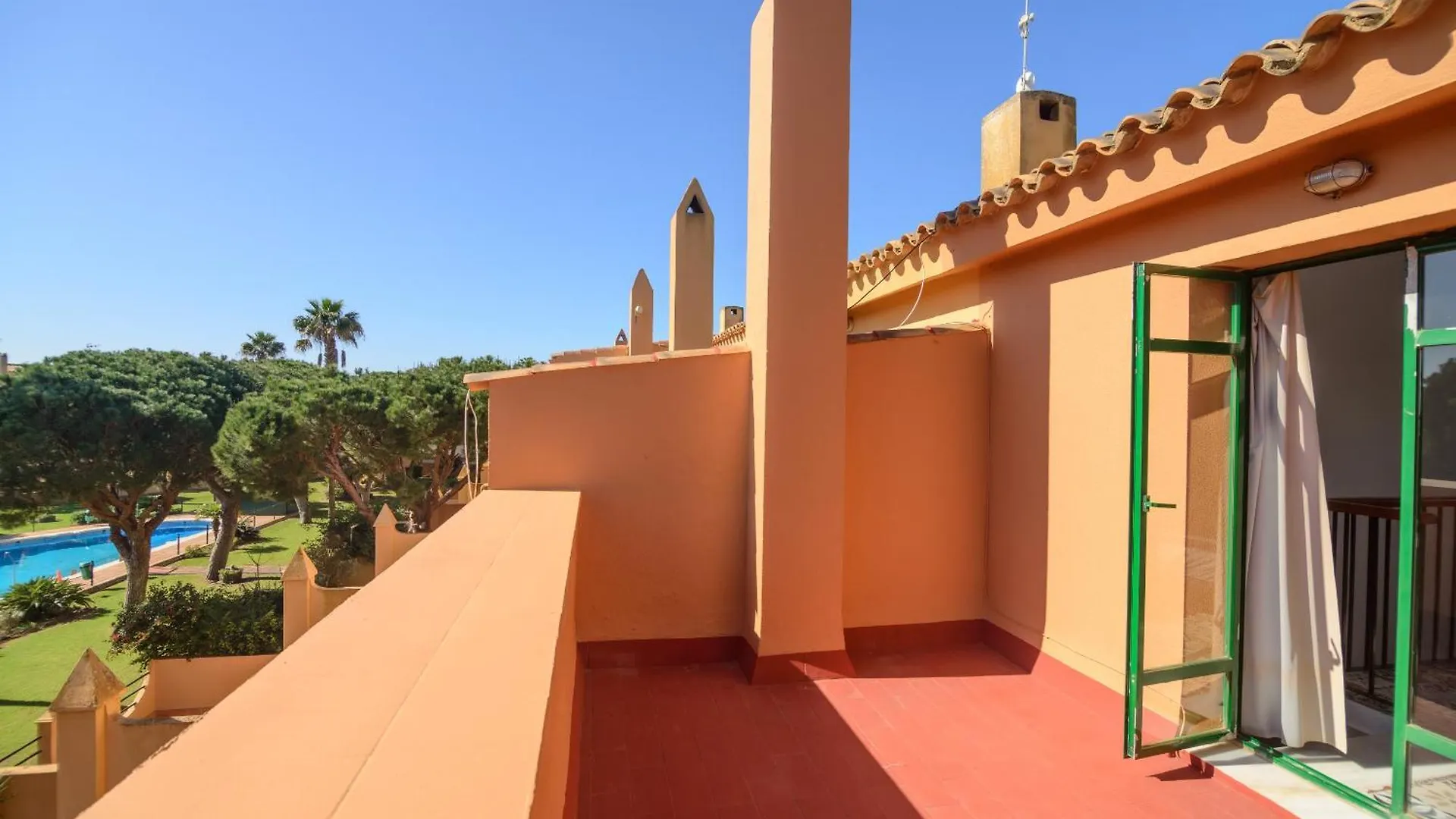 Villa Adosado con jardín y piscina en Chiclana Barrosa-Sancti Petri Novo Sancti Petri España