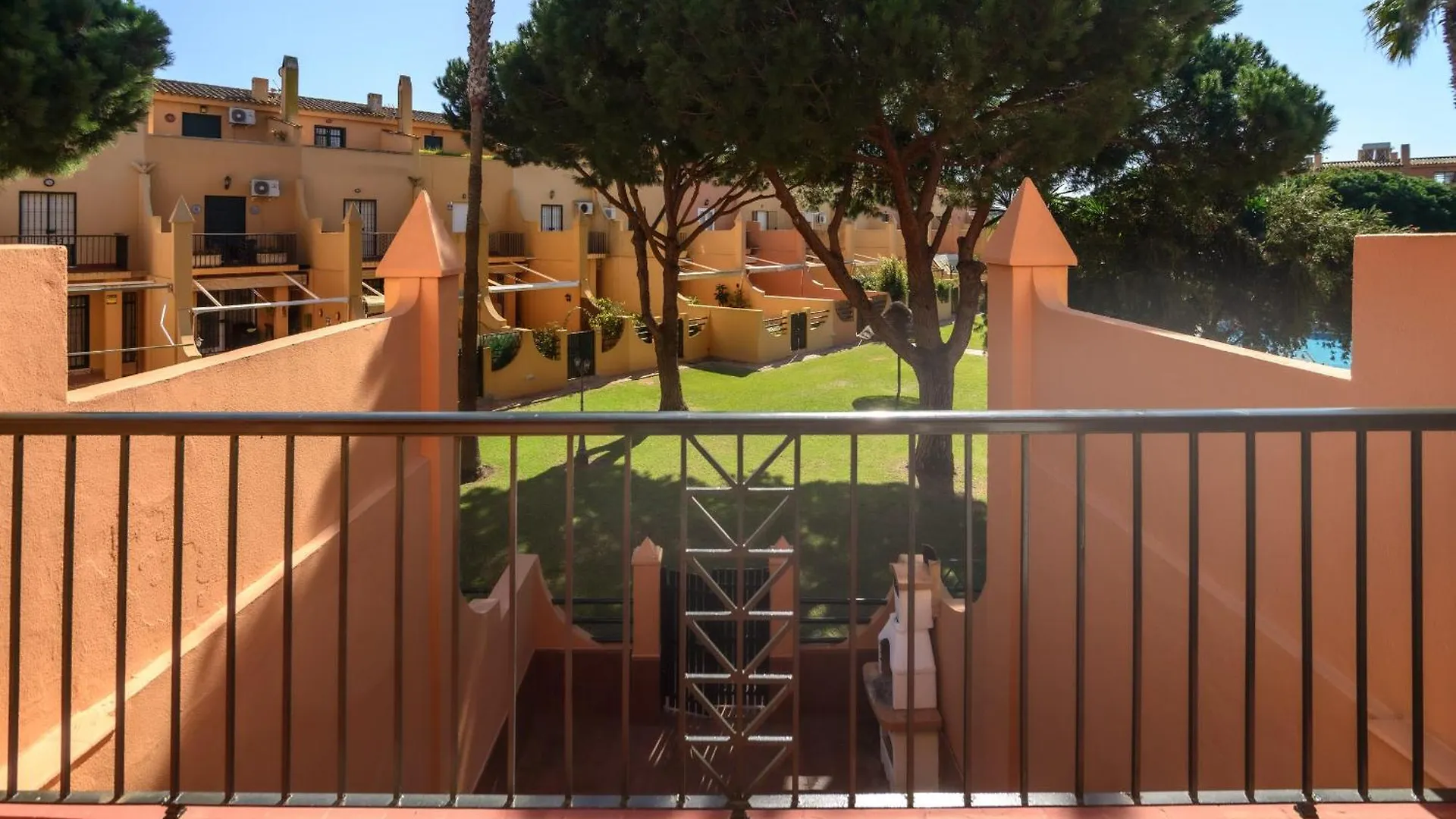Villa Adosado con jardín y piscina en Chiclana Barrosa-Sancti Petri Novo Sancti Petri 0*,  España