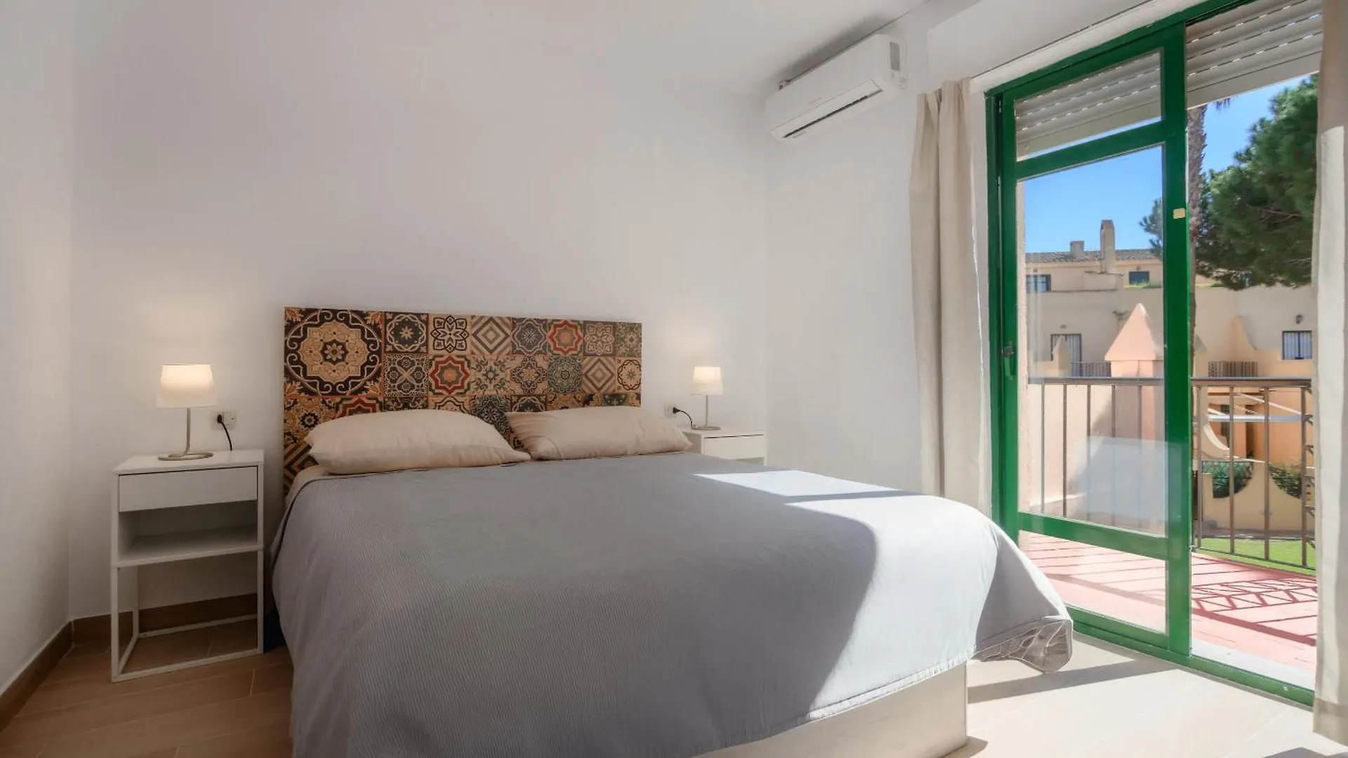 Villa Adosado con jardín y piscina en Chiclana Barrosa-Sancti Petri Novo Sancti Petri